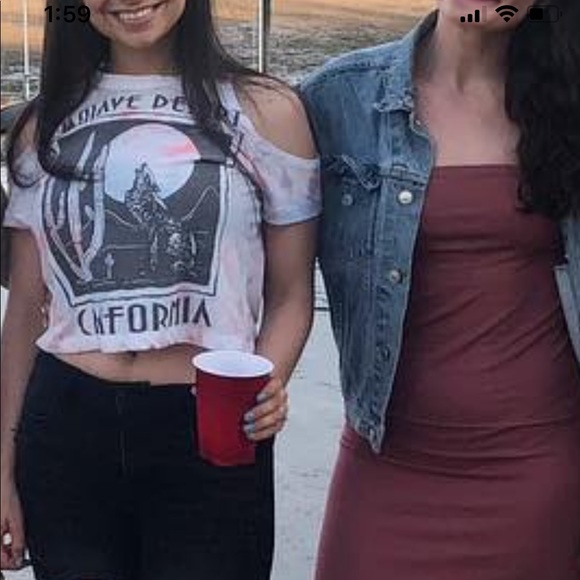 Aritzia open shoulder tee - Picture 4 of 4